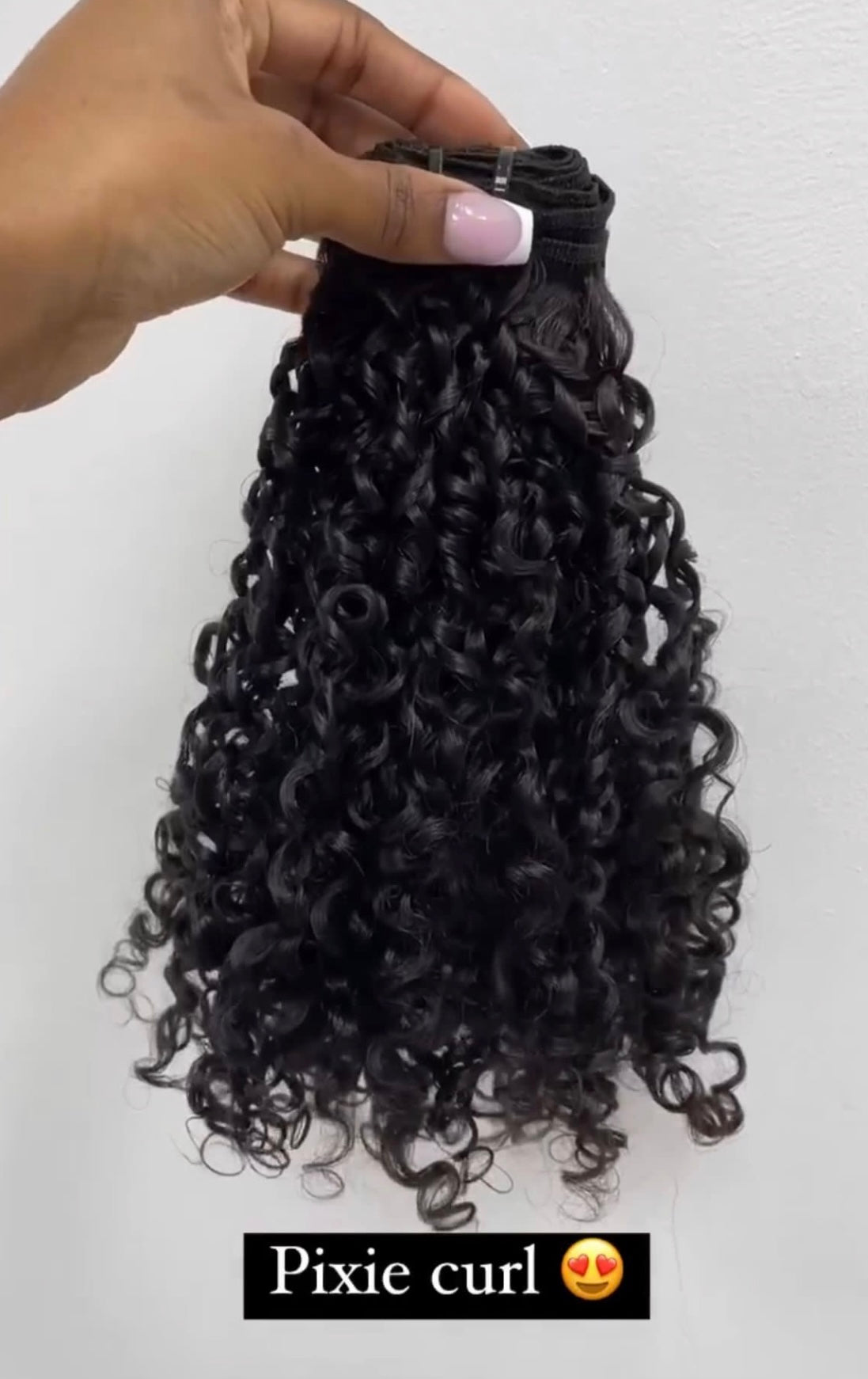 Luxury Wavy/Curly  Bundle